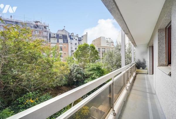  PARIS 15ème - PLACE CHARLES VALLIN (METRO CONVENTION) - APT 2 PIECES 48 M² + BALCON