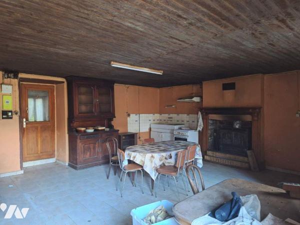 MAISON A RENOVER ET DEPENDANCES