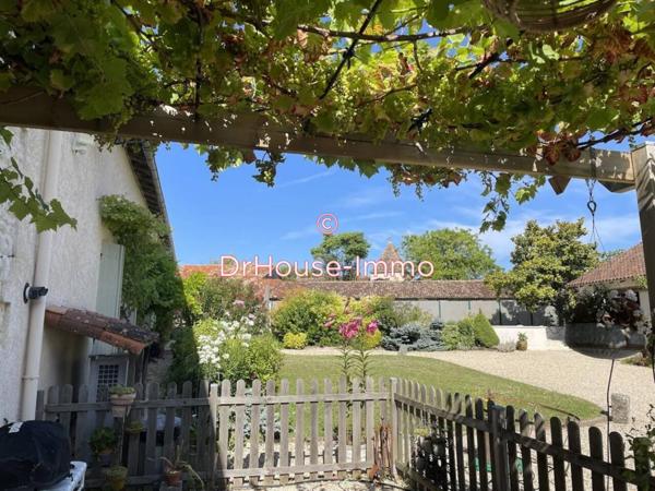 Maison à vendre 11 pièces de 377 m²