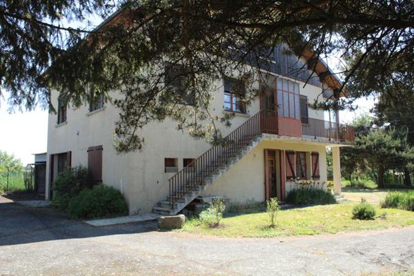 Maison Grandrieu 8 pièce(s) 167m2 sur 2855 m² de terrain