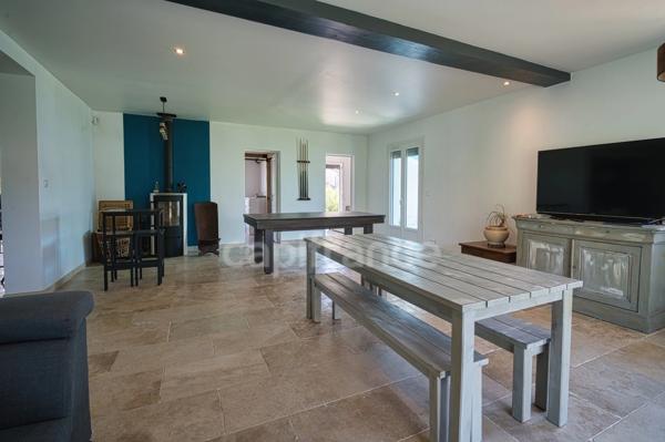 Maison de plain-pied 156 m² – 5 chambres - Montussan