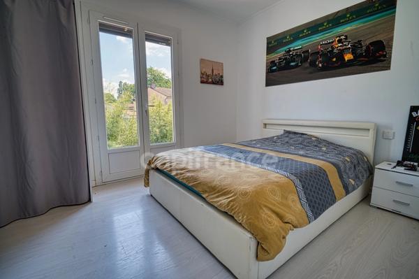 Maison de plain-pied 156 m² – 5 chambres - Montussan