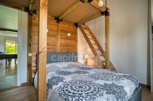 Maison de plain-pied 156 m² – 5 chambres - Montussan