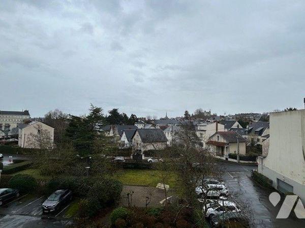 APPARTEMENT A VENDRE SAUMUR
Centre de SAUMUR, Quartier St LOUIS.
Appartement situé au 3ème ét...