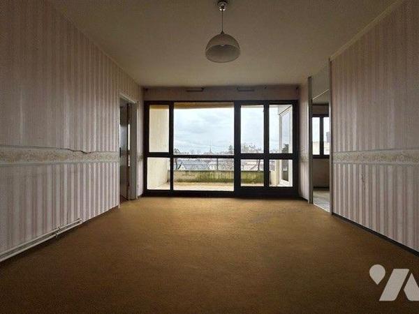 APPARTEMENT A VENDRE SAUMUR
Centre de SAUMUR, Quartier St LOUIS.
Appartement situé au 3ème ét...