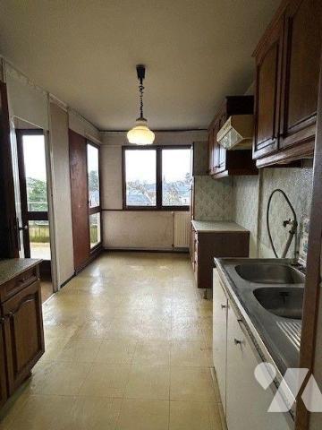 APPARTEMENT A VENDRE SAUMUR
Centre de SAUMUR, Quartier St LOUIS.
Appartement situé au 3ème ét...