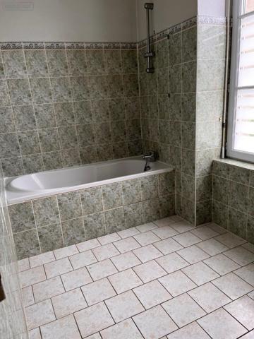 Maison à vendre à Fresnay-sur-Sarthe dans la Sarthe (72130), ref : MA362