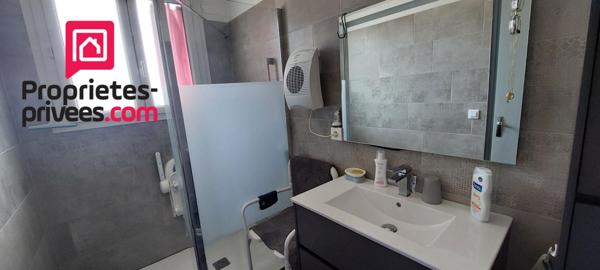 Ensemble immobilier Maison  plain pied à Samazan 4 pièce(s) 102 m2 + 2 hangars