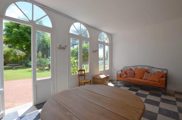 MAISON BOURGEOISE 11 PIECES CENTRE VILLE AU COEUR D'UN PARC DE 2500 m2