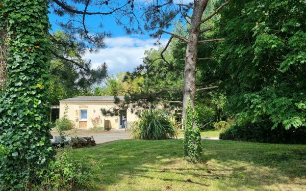 Maison à vendre    6 pièces • 136 m2 Séné