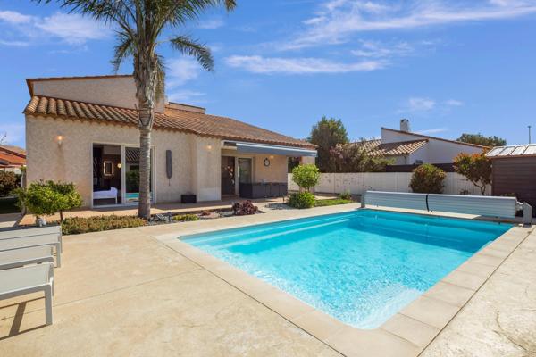Villa 4 faces avec piscine à 700 m de la plage