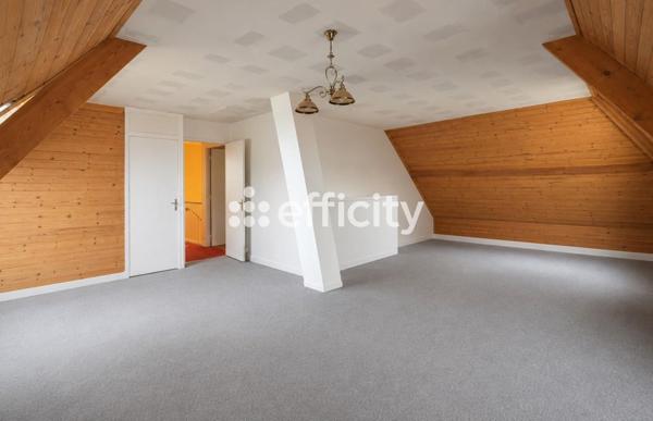 Maison
         8 pièces
        - 224 m² Exclusivité 399 000 € *