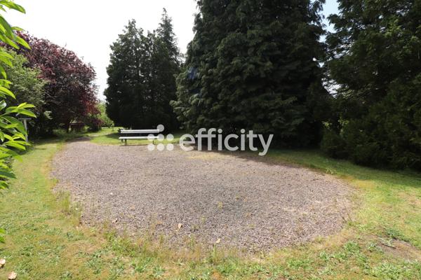 Maison
         8 pièces
        - 224 m² Exclusivité 399 000 € *