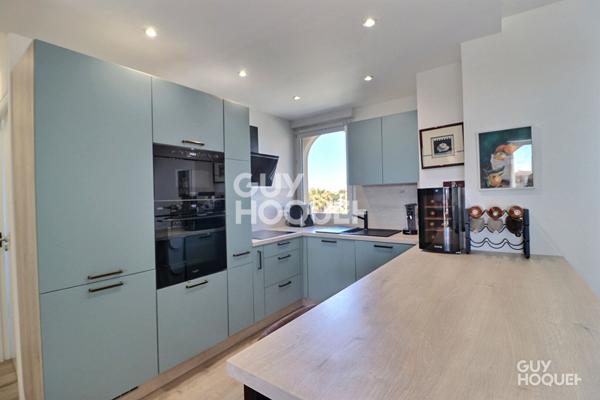 GRAND T2 RÉNOVÉ TERRASSE VUE PORT
