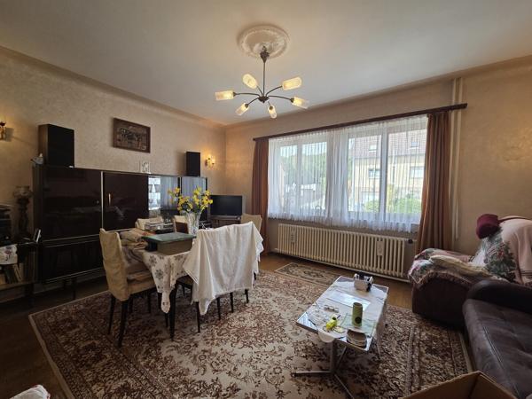 Maison 4 pièces de 110 m² avec grand terrain et dépendances — Stiring- 139 000 €