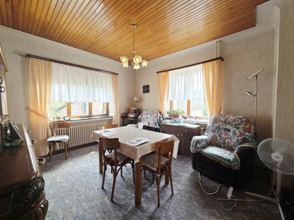 Maison 4 pièces de 110 m² avec grand terrain et dépendances — Stiring- 139 000 €
