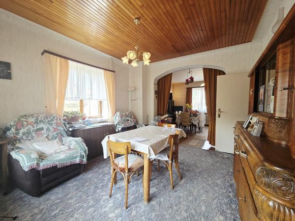 Maison 4 pièces de 110 m² avec grand terrain et dépendances — Stiring- 139 000 €