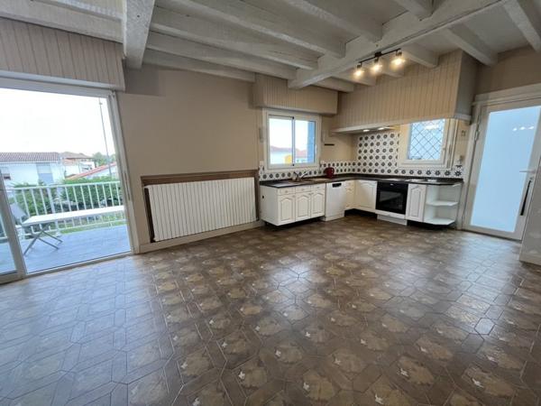 Appartement à louer |  BENESSE MAREMNE |  5 pièces | 181 m²