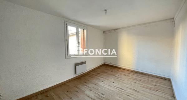 Location Appartement 2 pièces 31.23 m² - Saint-laurent-des-arbres 30126