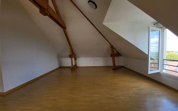 Appartement à vendre    4 pièces •  Chambourcy