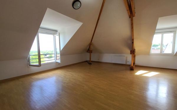 Appartement à vendre    4 pièces •  Chambourcy