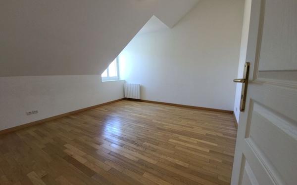 Appartement à vendre    4 pièces •  Chambourcy