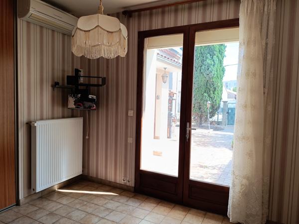 Maison
         9 pièces
        - 152 m² Exclusivité 299 000 € *