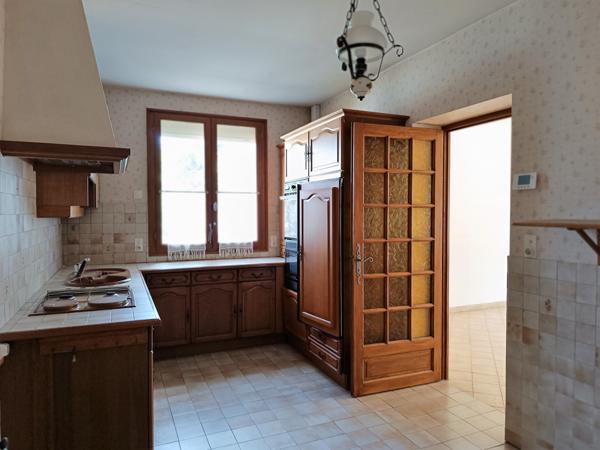 Maison
         9 pièces
        - 152 m² Exclusivité 299 000 € *