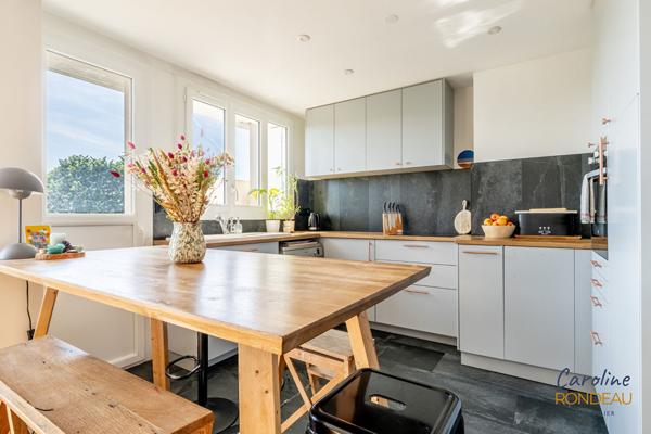 A vendre Nantes Zola T3 80m2 balcons, parking, cave, grenier