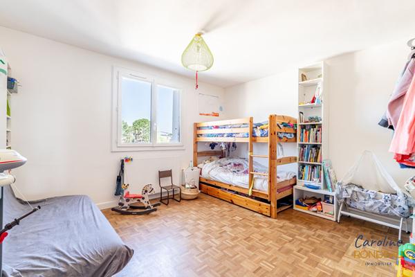 A vendre Nantes Zola T3 80m2 balcons, parking, cave, grenier