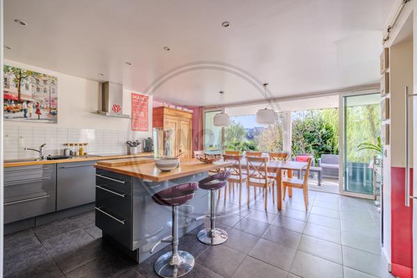 Maison familiale Verneuil Sur Seine 11 pièces 270 m2, Verneuil sur seine 78480