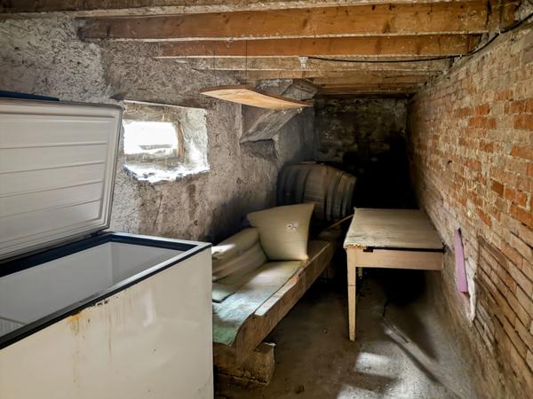 Maison à vendre 4 pièces PERON (01)