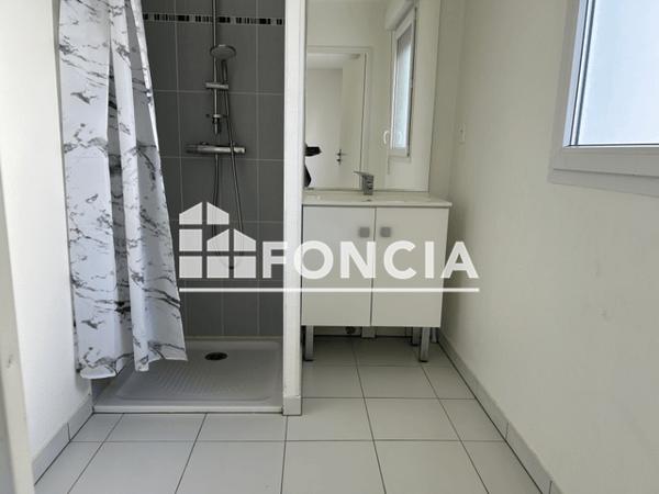 Location Appartement 2 pièces 47.5 m² - 115 AVENUE SAINT JEAN-PAUL II Perpignan 66000