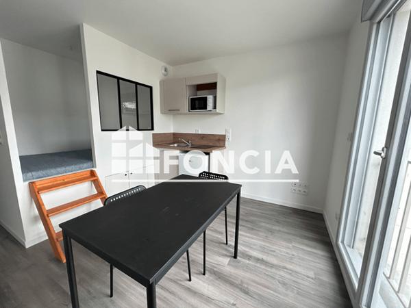 Location Studio meublé 21.37 m² - 1/3 RUE DARGENT Rouen 76000