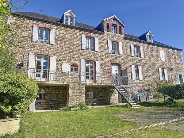 Maison à DUCEY-LES CHERIS, 50220 - 11 pièces 270m²