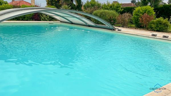 Dpt Gers (32), à vendre BARCELONNE DU GERS belle maison contemporaine T5 de 138 m² habitables en plain-pied + terrasses, piscine et garage sur 1694 m² de terrain, au calme