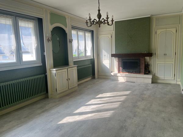 Maison Laval 7 pièce(s) 111 m2 - 3 chambres