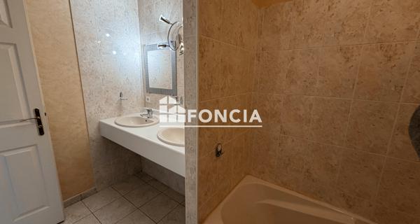 À vendre Appartement 4 pièces 81.13 m² - Beauvais 60000