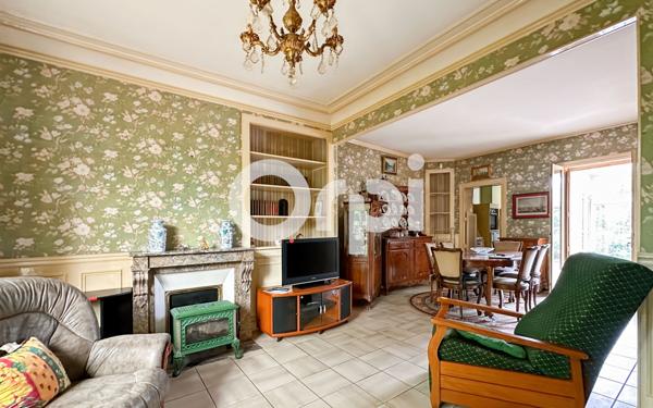 Maison à vendre    10 pièces •  Mantes-la-Jolie