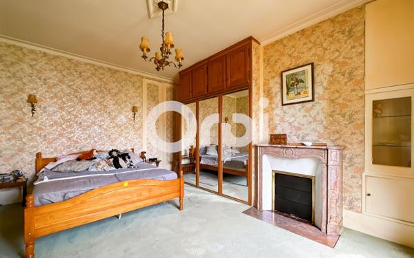 Maison à vendre    10 pièces •  Mantes-la-Jolie