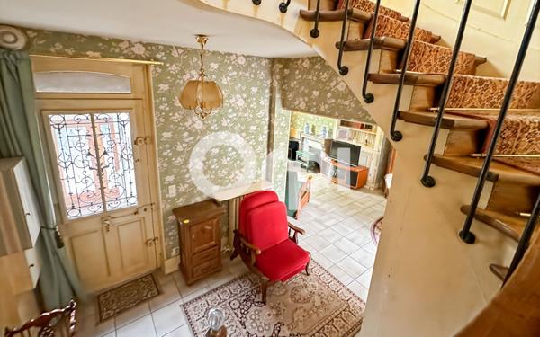 Maison à vendre    10 pièces •  Mantes-la-Jolie