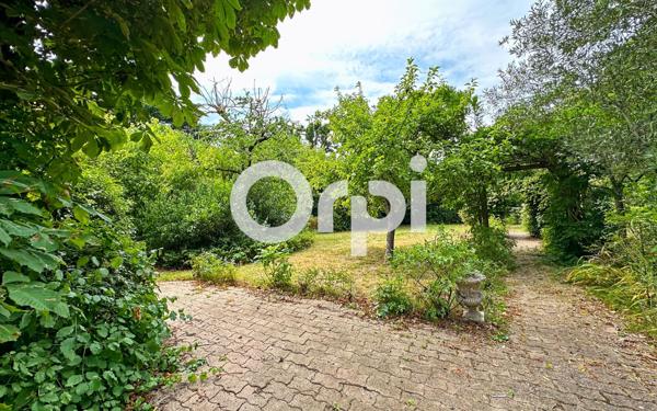 Maison à vendre    10 pièces •  Mantes-la-Jolie