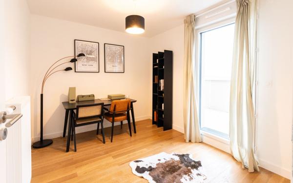 Appartement à vendre    5 pièces • 121,77 m2 Saint-Maur-des-Fossés