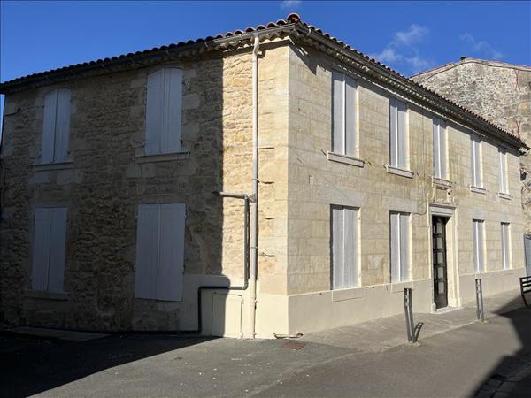 Immeuble à vendre |  Lesparre-Médoc |  125 m²