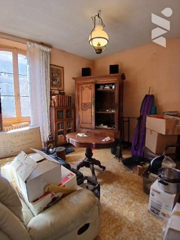 UNE MAISON D'HABITATION à fort potentiel