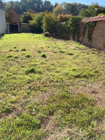 MAINTENON 28130 TERRAIN CONSTRUCTIBLE ET VIABILISE 437 m2