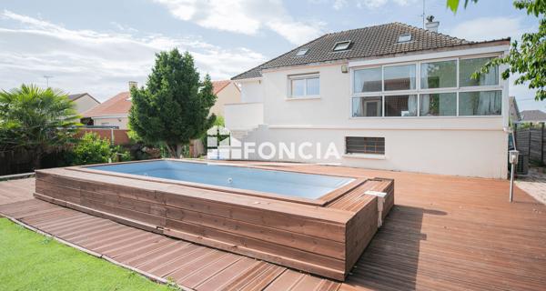 À vendre Maison 6 pièces 141 m² - Ingré 45140