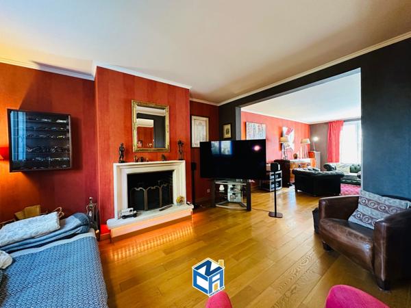 Maison 172m2 avec 4 chambres, garage et terrain 1124m2