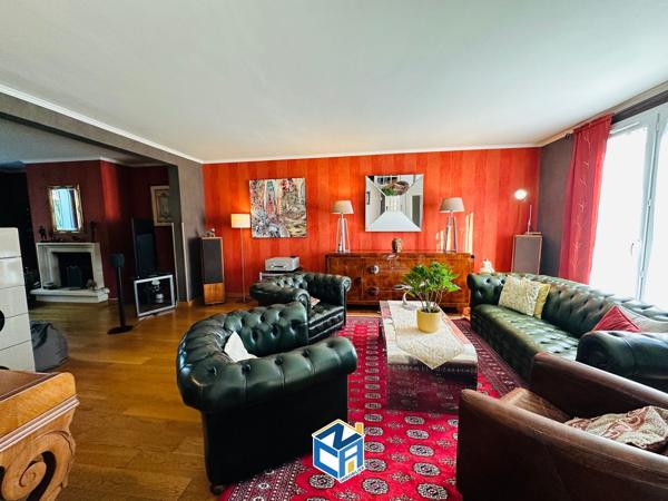 Maison 172m2 avec 4 chambres, garage et terrain 1124m2