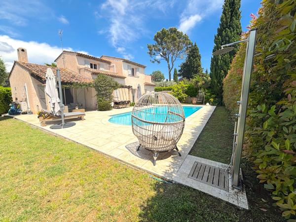Maison à vendre 4 pièces MOUGINS (06)